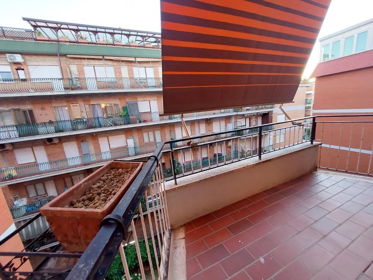 12Min Da Roma Centro Stanza Grande E Luminosa Hotel Ciampino Italy