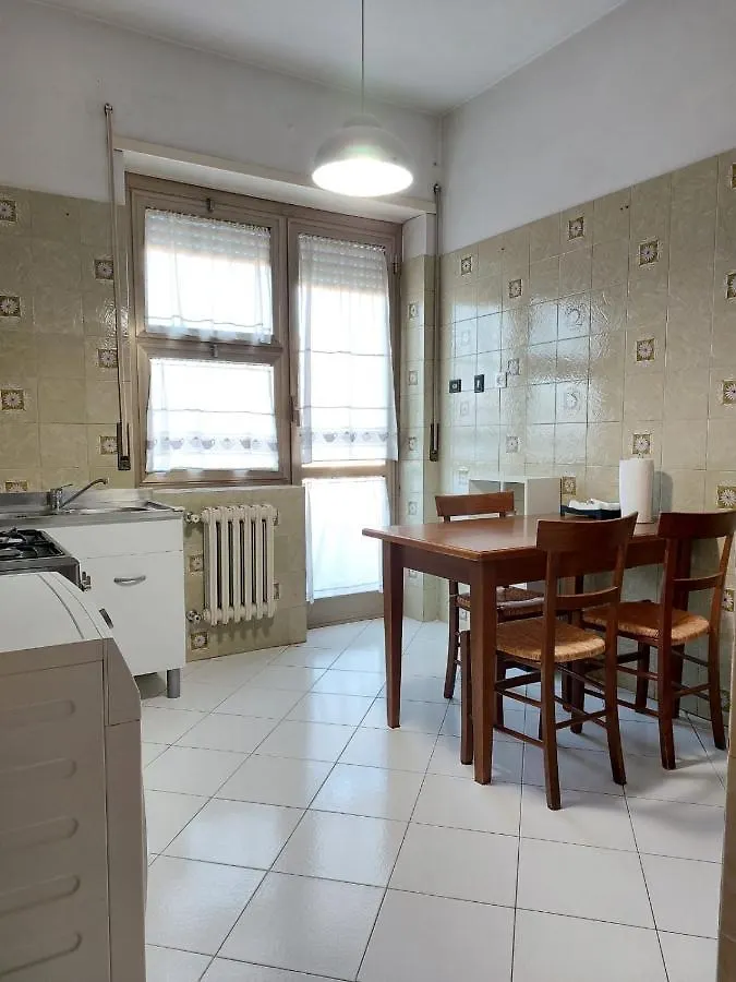 12Min Da Roma Centro Stanza Grande E Luminosa Hotel Ciampino 0*,