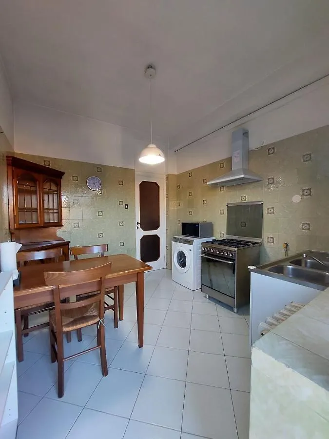 12Min Da Roma Centro Stanza Grande E Luminosa Hotel Ciampino Guest house